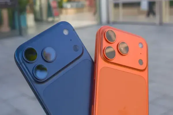 Cam vũ trụ hay Xanh dương đậm? Đâu là màu sắc đẹp nhất của iPhone 17 Pro?